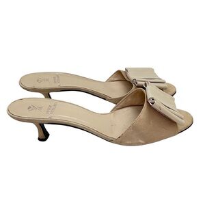 Sutor Mantellassi Genuine Leather Ivory Cream Kitten Heels Mule Sandals 38.5 8.5